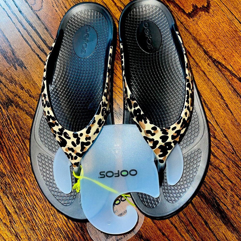 OFFOS WOMEN'S OOLALA LIMITED SANDAL - LEOPARD